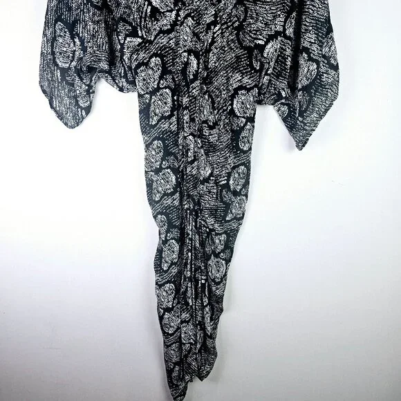 Vetiver Retrograde Kimono Dress Big Butterfly Black and White All Over Pattern, - Picture 11 of 12